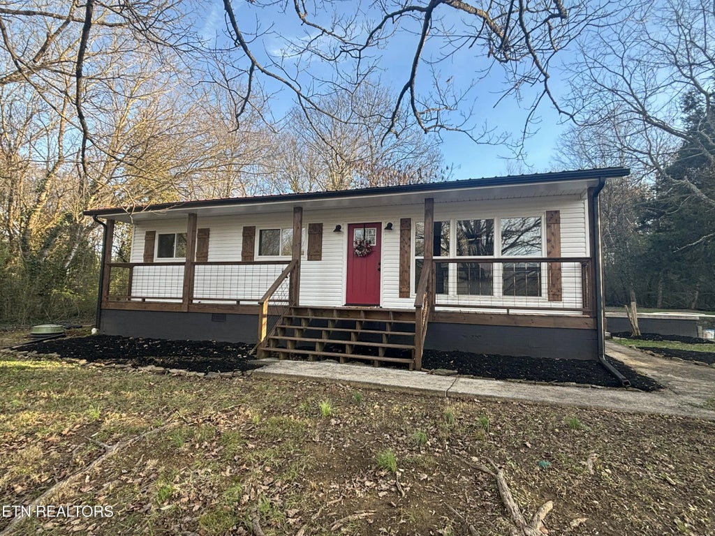 1110 E Hendron Chapel Rd, Knoxville