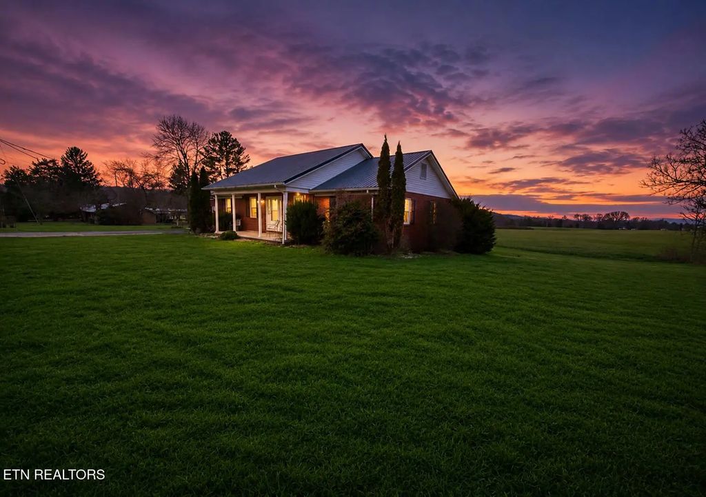 224 Walnut Hill Lane, Ewing