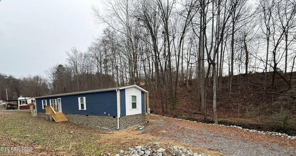 596 Old Long Hollow Rd, LaFollette