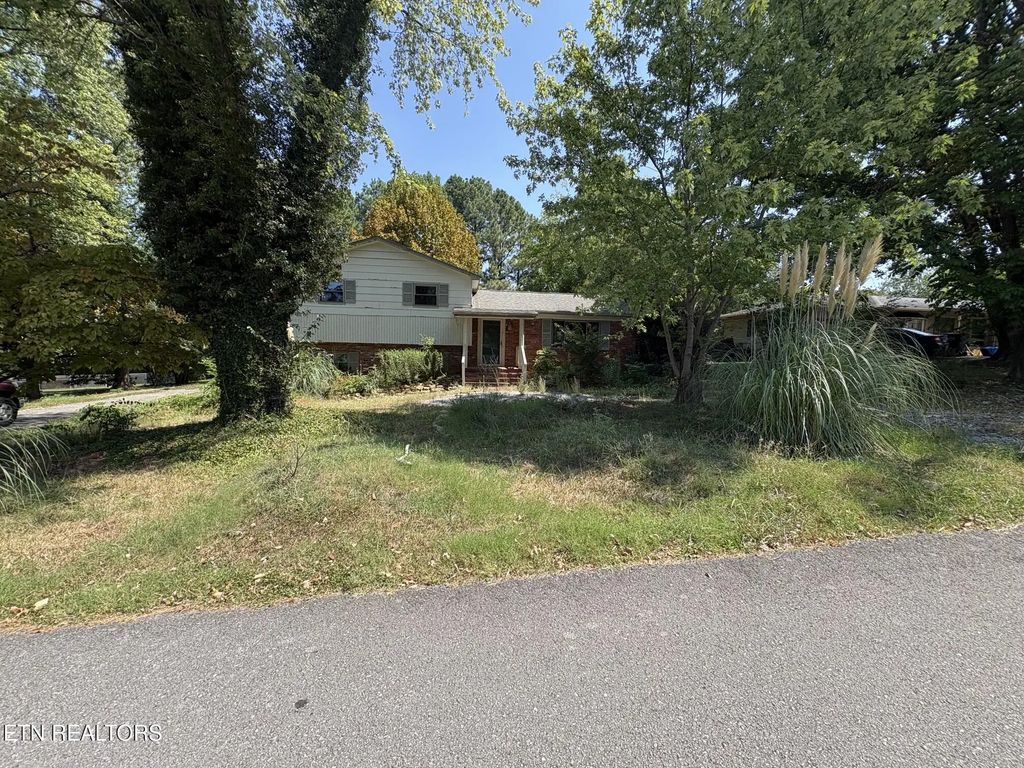 136 Farlow Drive, Knoxville