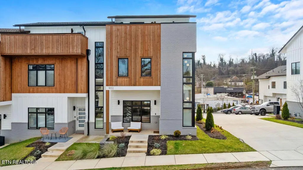 902 Phillips Ave 101, Knoxville