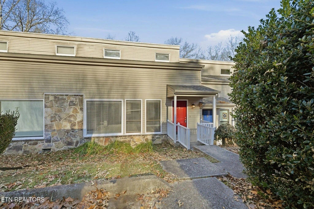 153 Hendrix Drive, Oak Ridge