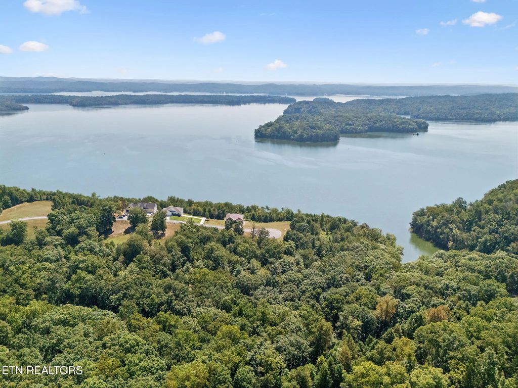 370 River Run Tr, Spring City