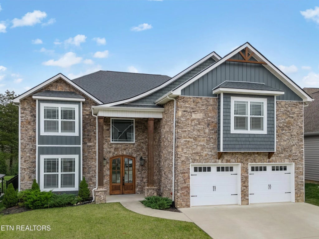 2016 Highlands Ridge Lane, Knoxville