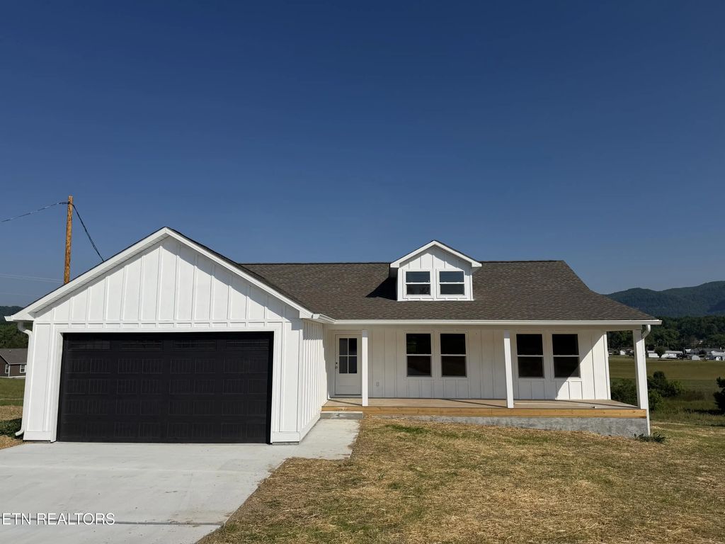941 Shawanee Rd, Harrogate