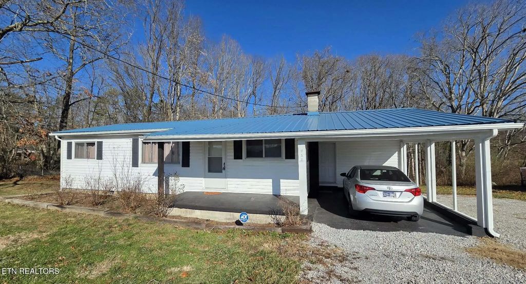 957 Allardt Hwy, Jamestown