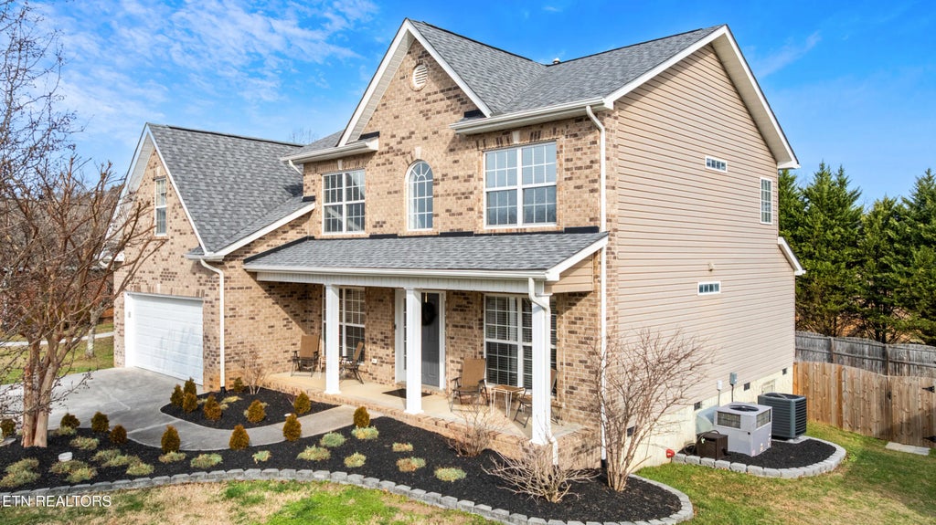 285 Gunter Drive, Lenoir City