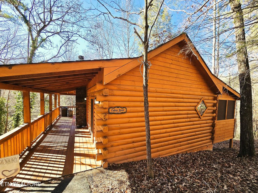 1580 Walt Price Rd, Sevierville