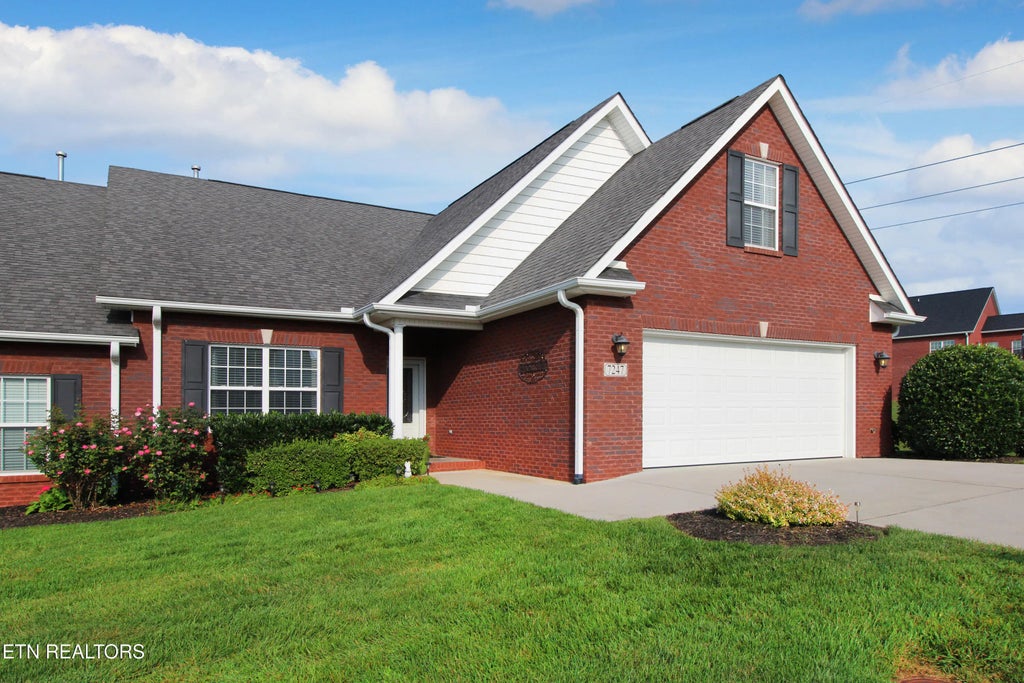 7247 Alysha Vineyard Way, Knoxville