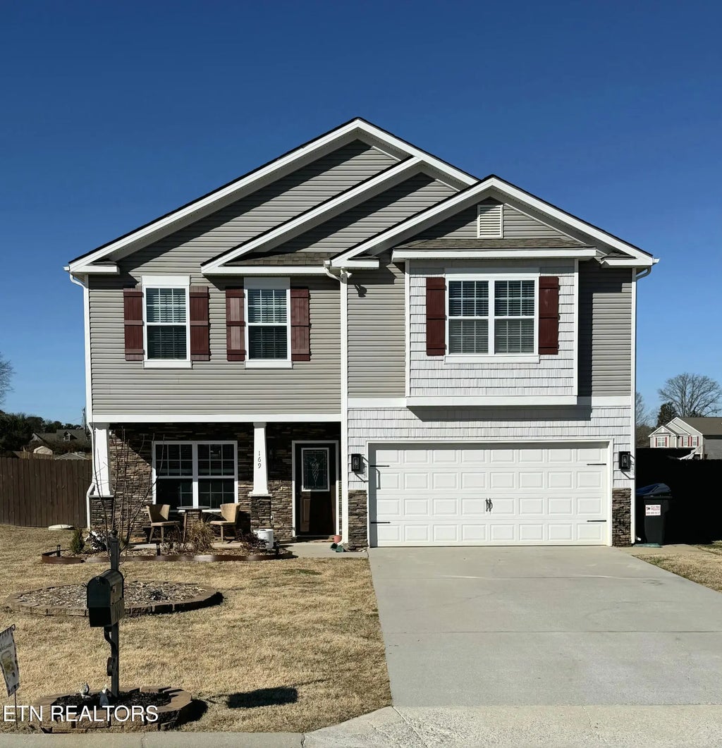 169 Cate Lane, Lenoir City