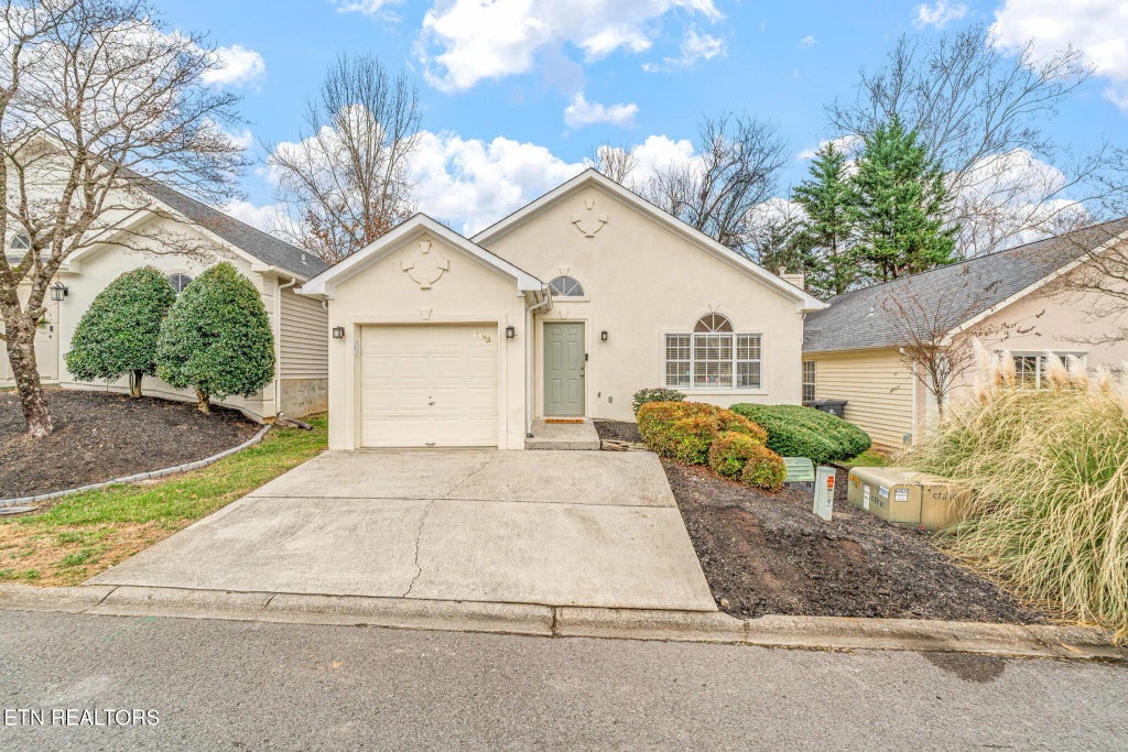 1633 Chenoweth Circle, Knoxville