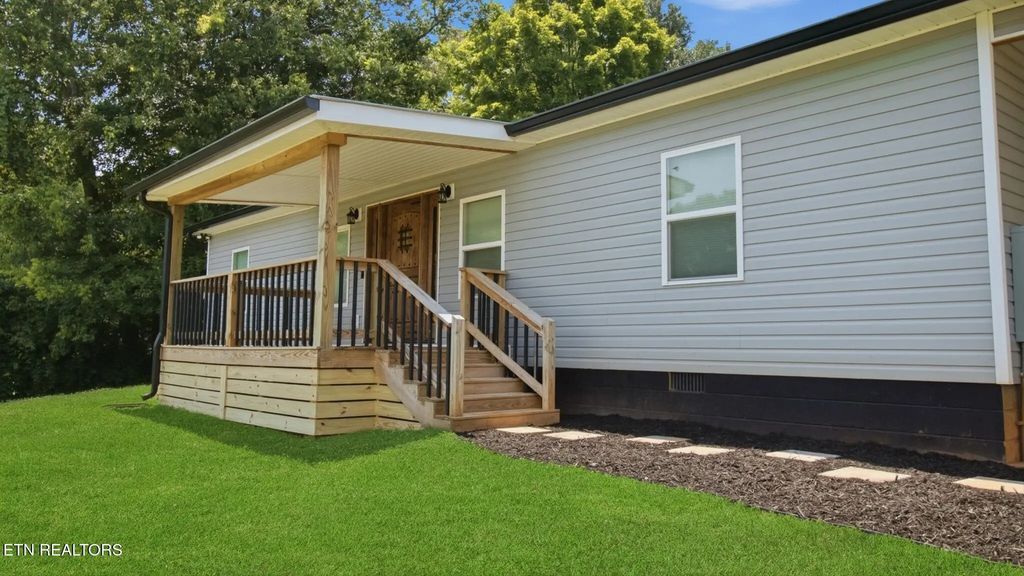 174 Poplar Street, Benton