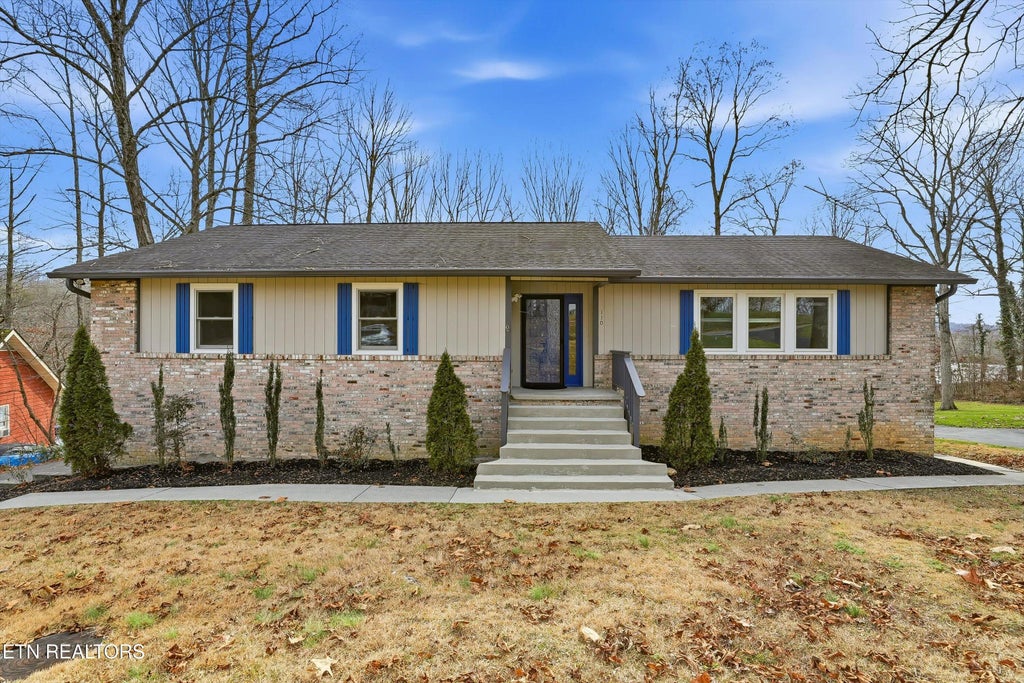 110 Hendrix Drive, Oak Ridge