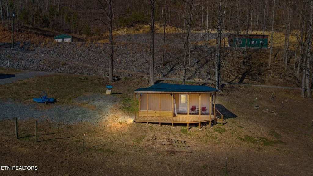 1013 Cloud Creek Rd, Rogersville