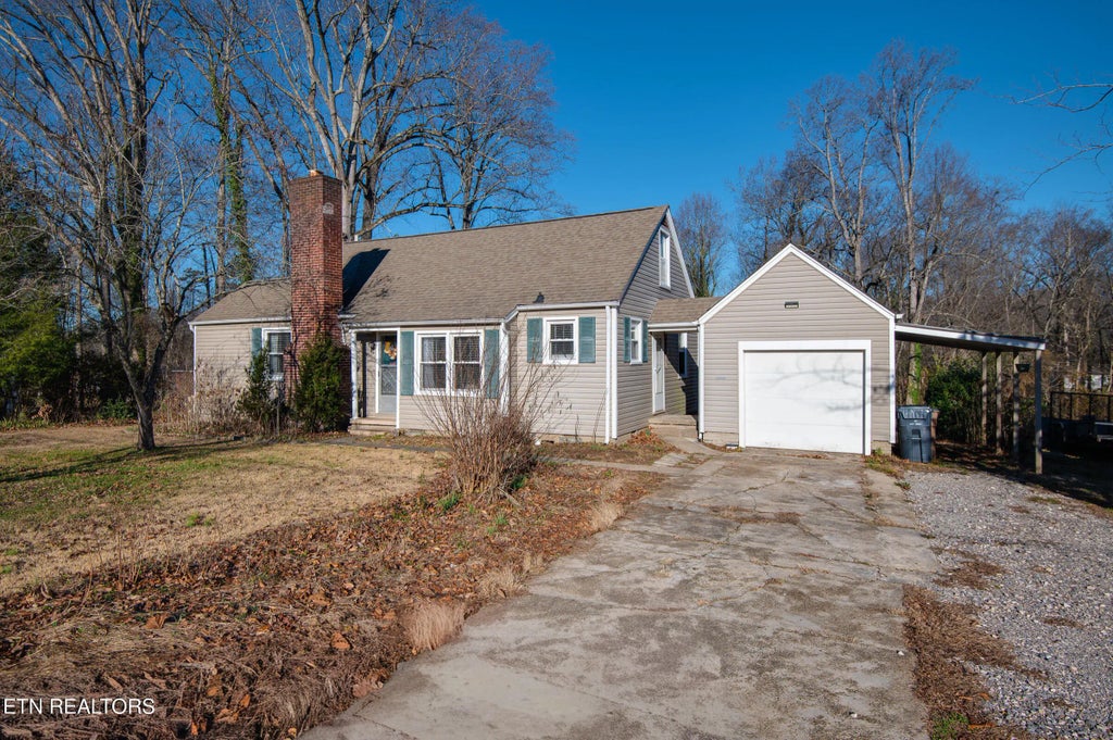 313 Colonial Drive, Knoxville