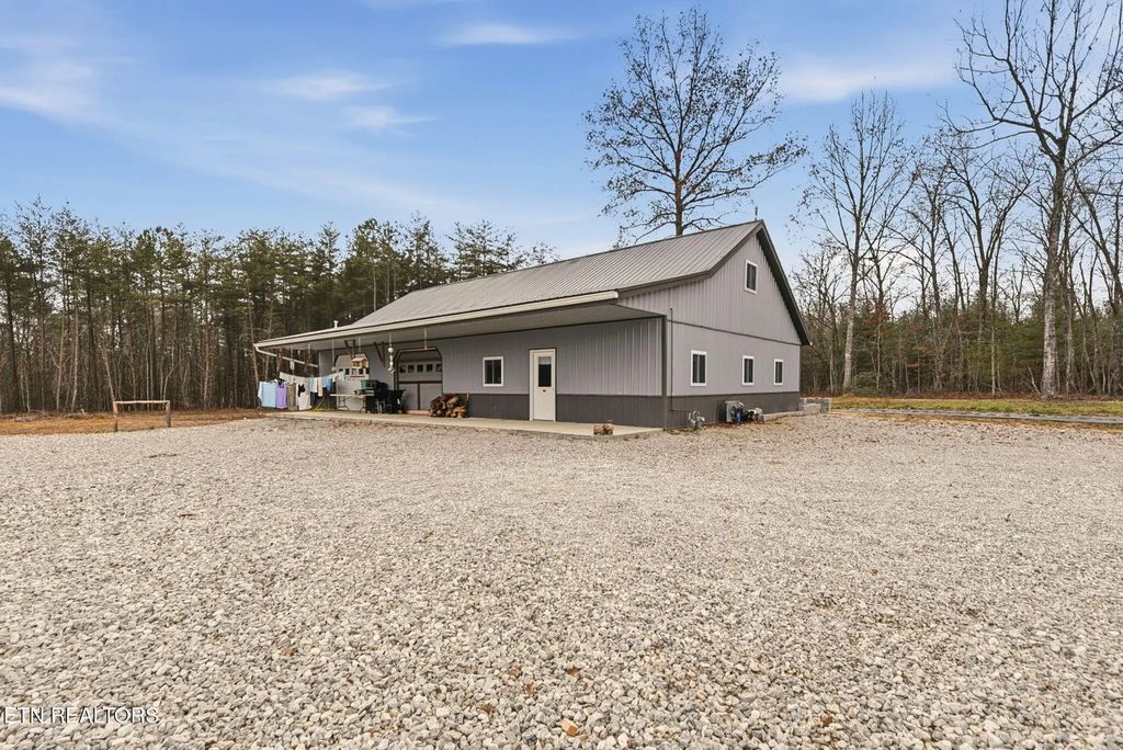 337 Old Collins, Deer Lodge
