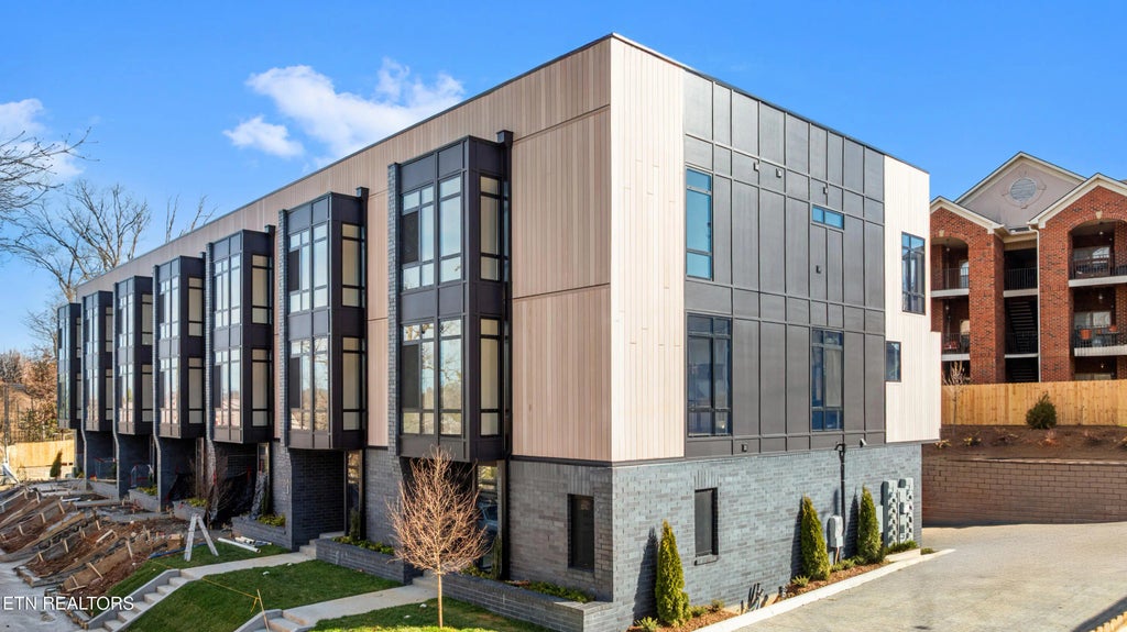 3982 Midland Ave, Knoxville