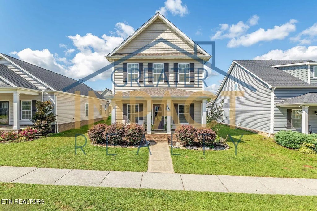 129 Hackberry St, Oak Ridge