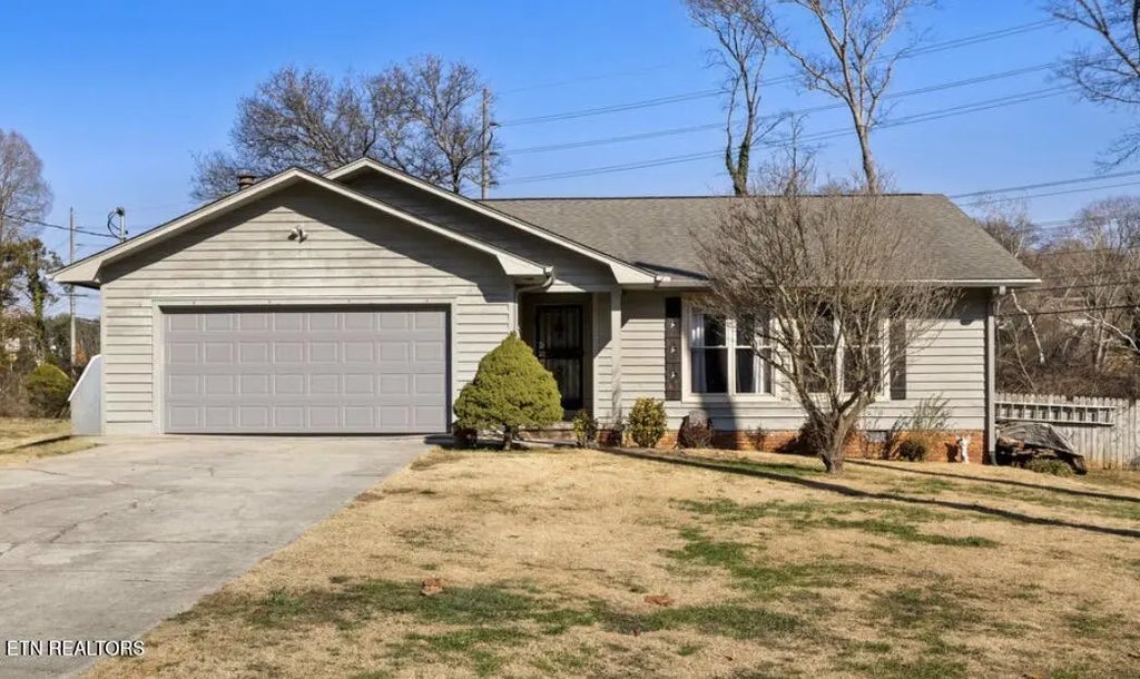 9301 Barrington Blvd, Knoxville