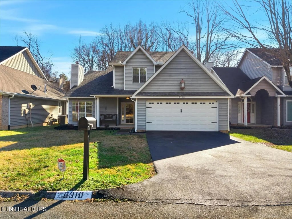 8310 Longcreek Lane, Knoxville