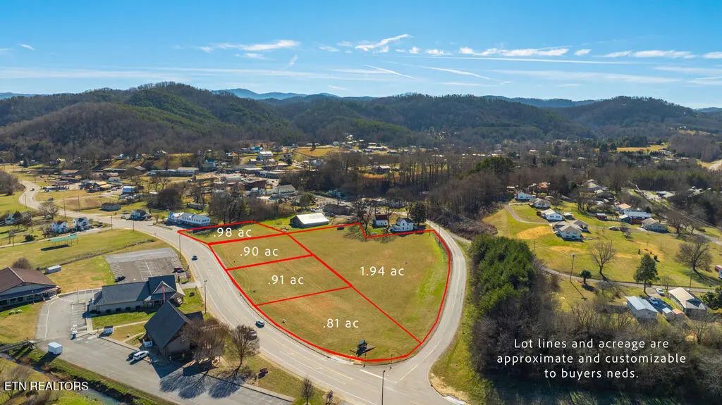 226 Cherohala Skwy, Tellico Plains