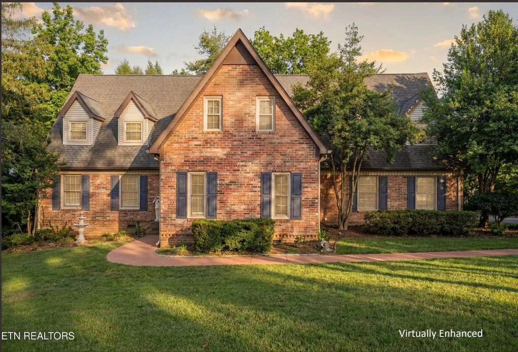 377 Dominion Circle, Knoxville