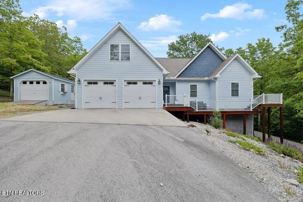 1092 Grandview Way, Jamestown