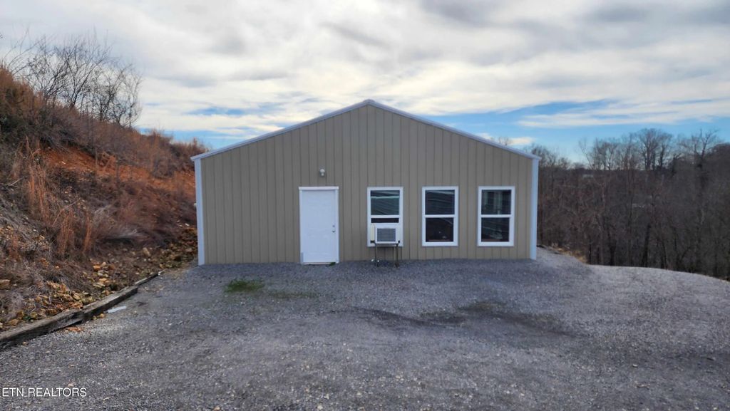 276 Schelley Rd, Gainesboro
