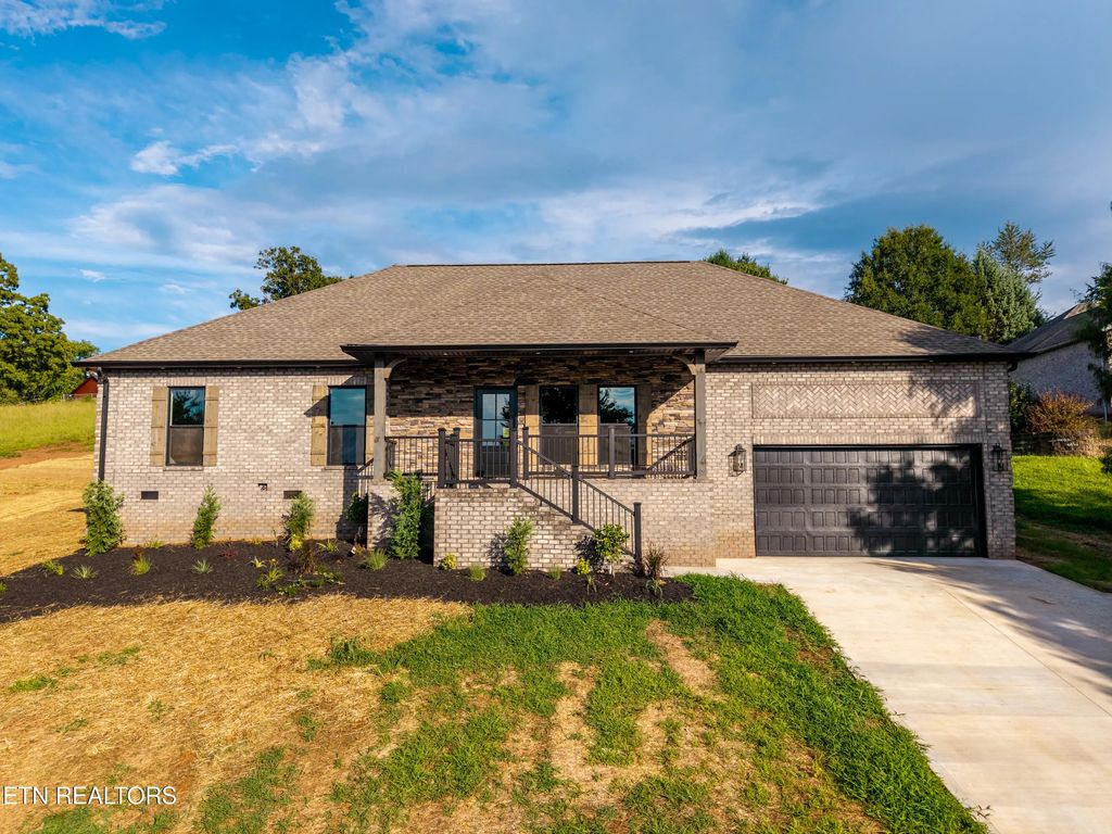 2440 Whisper Creek Drive, Friendsville