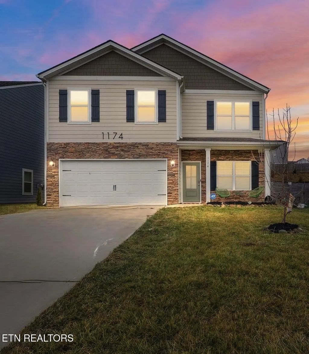 1174 Hampton Place Circle, Loudon
