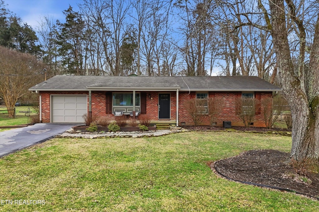 5127 Rebecca Lane, Knoxville