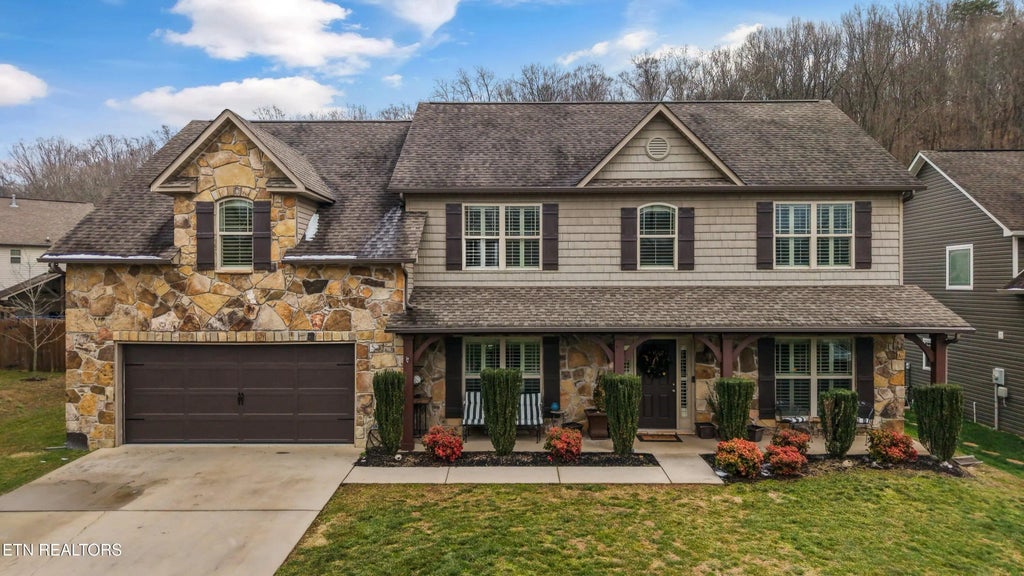 1413 Yarnell Station Blvd, Knoxville