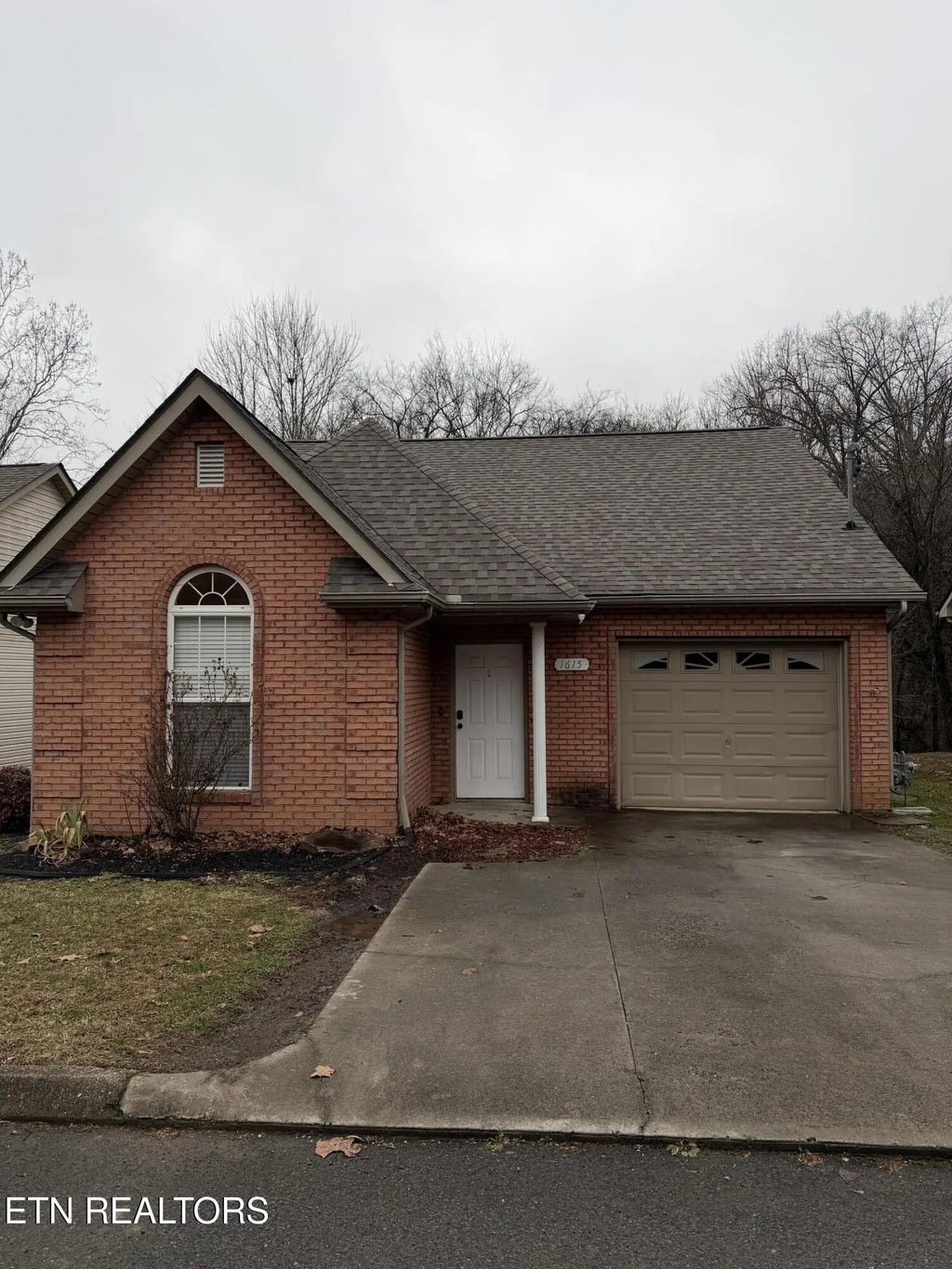 1615 Joe Hinton Rd, Knoxville