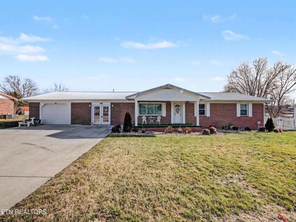 232 Farris Circle, LaFollette