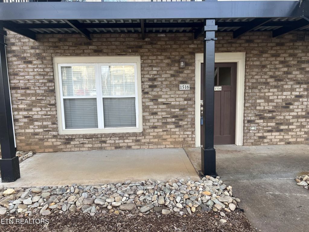 1106 Tree Top Way 1516, Knoxville