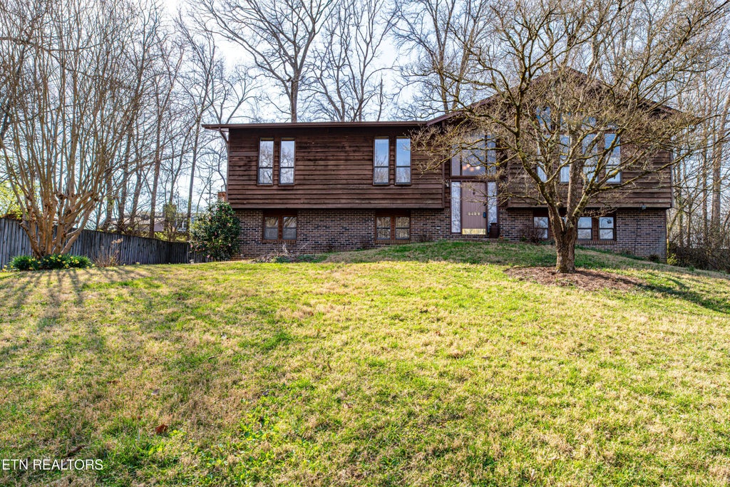 9924 Sierra Vista Lane, Knoxville