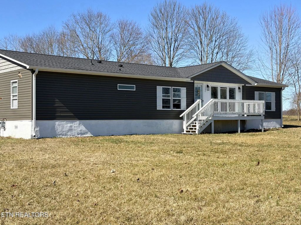 1382 Blackburn Fork Rd, Cookeville