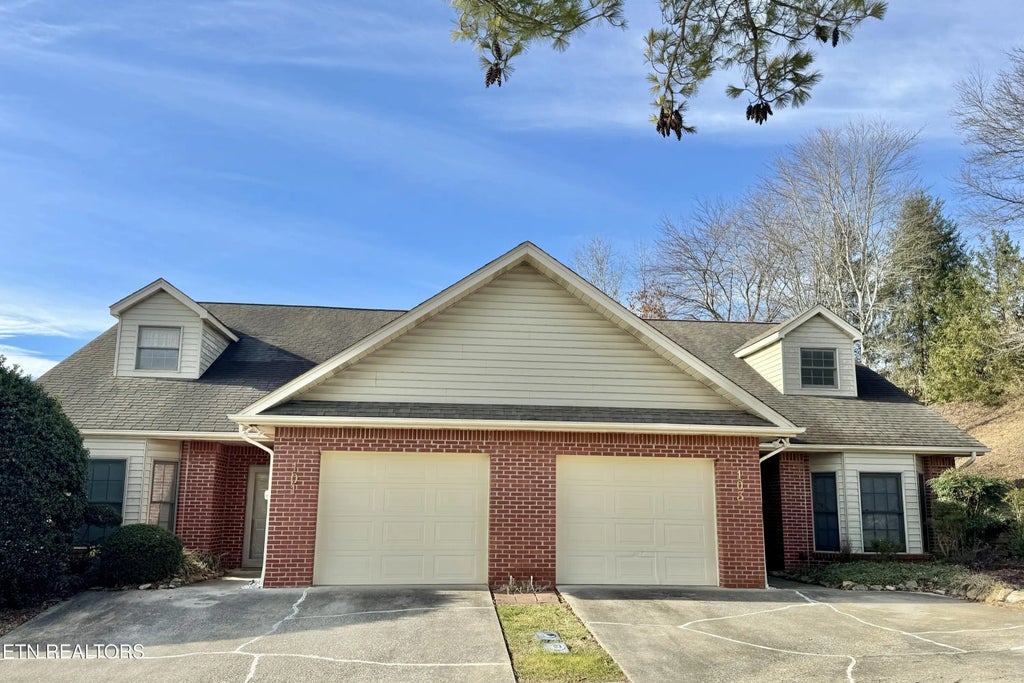 103 Pinewood Drive, Lenoir City