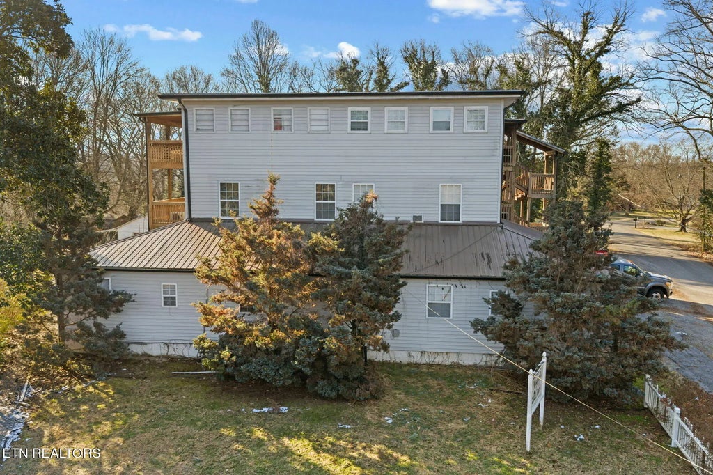 301 S Magnolia St, Maryville