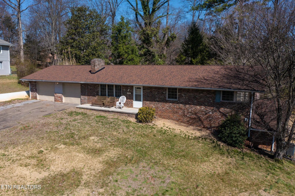 2405 Monterey Rd, Knoxville