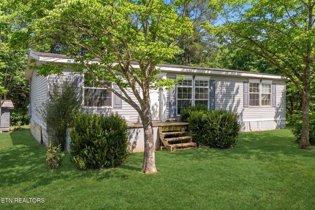 6555 General Carl W Stiner Hwy, LaFollette