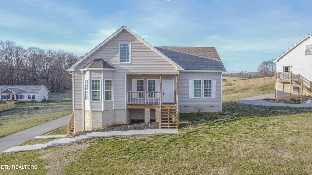 155 Waters Edge Drive, Spring City