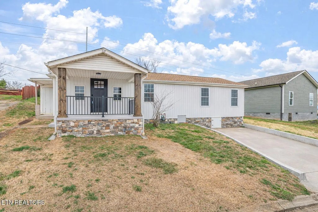 902 Summer St, Loudon