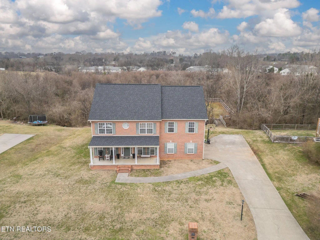 911 Westin Woods Lane, Seymour