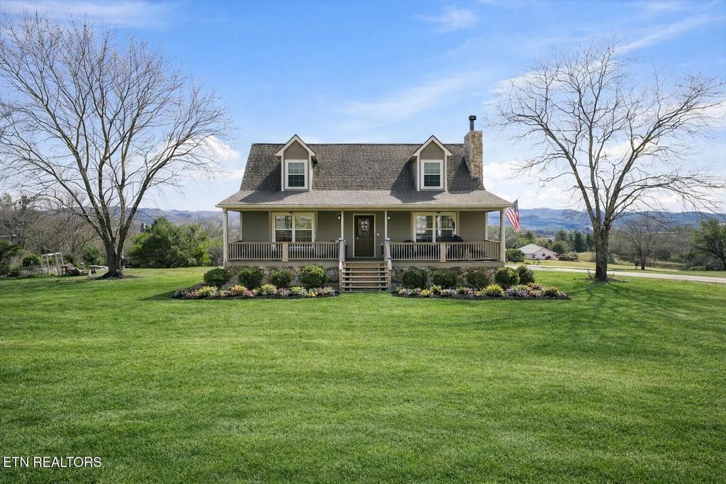 401 Klondike Circle, Kodak