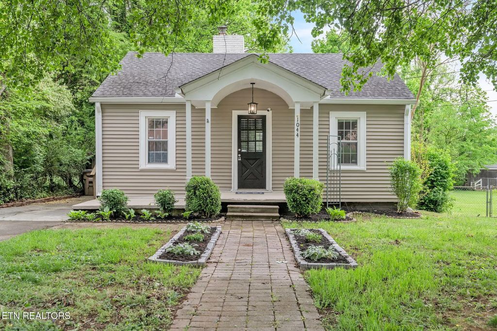 1044 W Parkway Ave, Knoxville