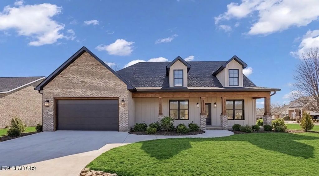31036 Oberlin Lane, Glade Springs