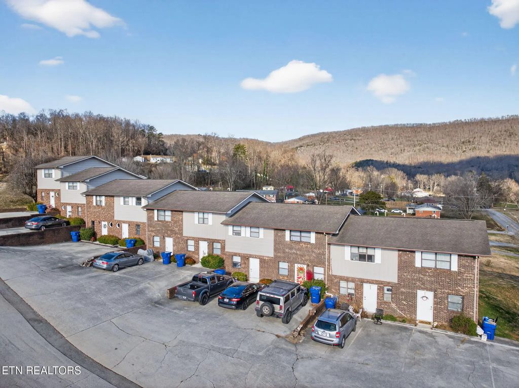 435 Hillside Drive, Harriman
