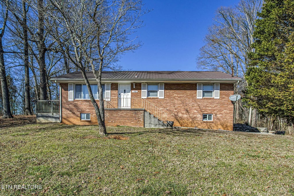 105 Port Madison Drive, Loudon