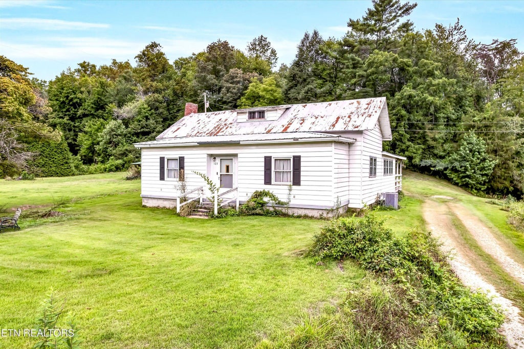 123 Sexton Lane, Clinton